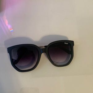 QUAY SUNGLASSES
